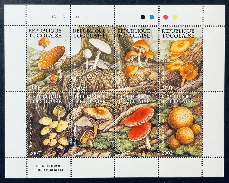 TOGO MUSHROOMS STAMP SHEET OF 8 MNH 1995 TOADSTOOL FUNGUS PLANT FLORA FUNGI - Image 1 of 1