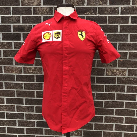 NWT Puma Scuderia Ferrari Italy Red Short Sleeve Button Up Shirt Men’s Small F1 Cover