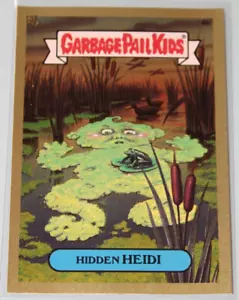 GARBAGE PAIL KIDS  2004 ANS 3 "GOLD" Card #6b "Hidden Heidi" - Picture 1 of 4