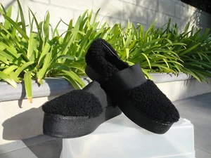 Opening Ceremony CICI CURLY SLIP ON Plateau Sneaker, Schwarz Lammfell EUR37  - Bild 1 von 12