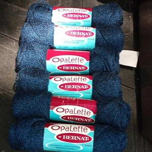 6 Skeins Bernat Opalette Blue Wool blend yarn. 55% wool, 45% Viscose Rayon. - Picture 1 of 4
