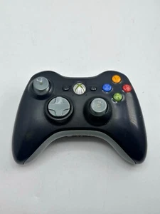 Microsoft Xbox 360 Contoller - Picture 1 of 4
