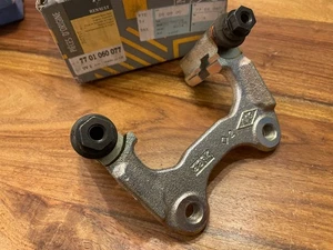 Renault Megane 2 Scenic 2 NEW GENUINE LHR brake caliper carrier 7701060077 7B10 - Picture 1 of 5