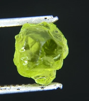 PERIDOT ROUGH FACET GEM GEMSTONE LIME GREEN VIETNAM GENUINE NATURAL 3.15CT NICE - Image 1 of 4