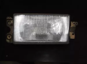 Ford Meteor GA-B Right Head Light - Picture 1 of 2