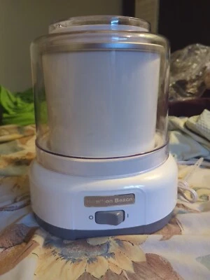 Heladera Hamilton Beach blanca 1,5 cuartos modelo # 68880 funcionando excelente  Foto 1 de 4