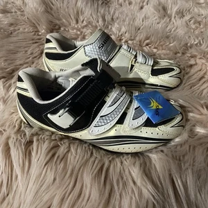 Shimano SH-R087W Road Cycling Shoes Size EU37/US4.5 23.2cm Maybe Kids/Wmns NEW - Picture 1 of 5