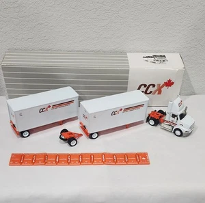 CON-WAY CANADA CCX EXPRESS 28' Doubles with Sterling Tractor w/box 1:53 scale - Picture 1 of 15