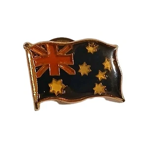 Vintage Old Wave AUSTRALIA Flag Travel Pin Pinback  - Picture 1 of 4