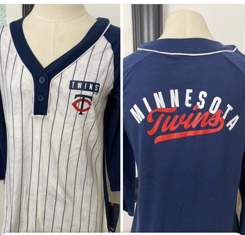 NWT WOMENS Minnesota Twins Jersey Shirt MEDIUM Baseball MLB Button Up White Cover