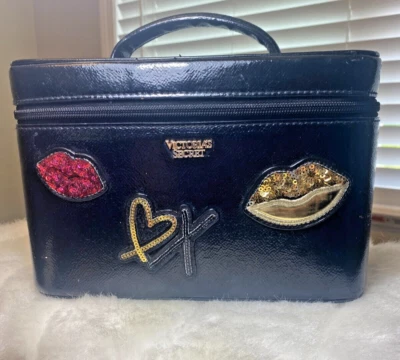 Victoria’s Secret Negro Pasarela Parche Ciudad Escapada Glamour Bolso Maquillaje Tren Estuche Foto 1 de 4