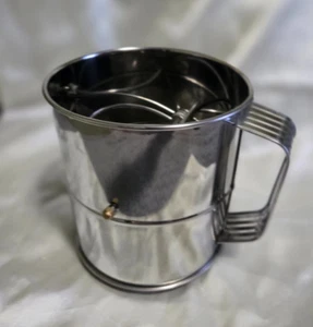 Flour Sifter 8 Cup Stainless Steel Rotary Hand Crank New - Picture 1 of 7