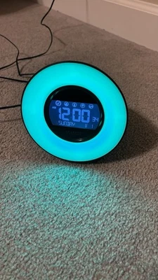 Reloj despertador digital C83117 La Crosse Technology RGB luz estado de ánimo y sonido natural Foto 1 de 4