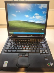 IBM ThinkPad T42 Laptop Pentium M 1.7Ghz 2GB RAM 160GB HDD WINDOWS XP SP2 LEGGERE - Foto 1 di 10