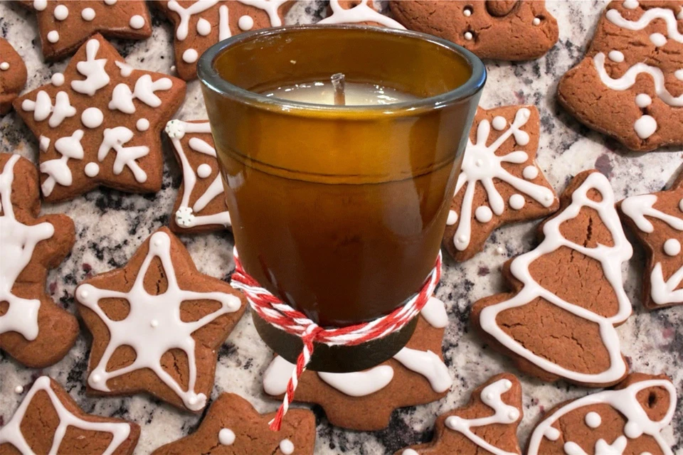 Thymes Gingerbread Candle 60g 2oz Aromatic Votive Glass In Box Discontinued - Image 1 of 4