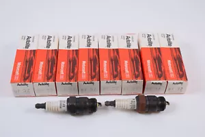 Vintage Autolite Motorcraft Ford Set of 8 BF 32 Power Tip Spark Pugs - Picture 1 of 12