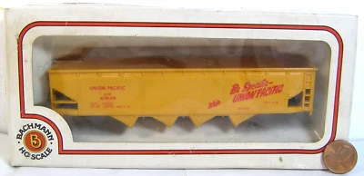 Bachmann HO Model RR Hopper 518125 42' Open Quad Offset U.P. 43-1006-01 IH2 - Image 1 of 4