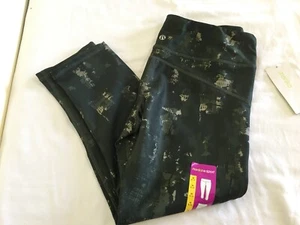 New Marika Sport Women Capri Leggings Green S 4-6,M 8-10,L 12-14 - Picture 1 of 1
