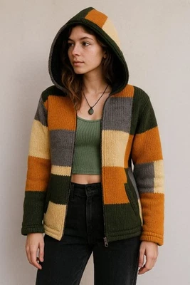 Chaqueta con Capucha Hecha a Mano de Lana Retazos Forrada de Vellón Hecha en Nepal Festival Boho Foto 1 de 4