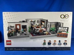 LEGO Icons 10291: Queer Eye – The Fab 5 Loft - 2021 - Retired Set Factory Sealed - Picture 1 of 6