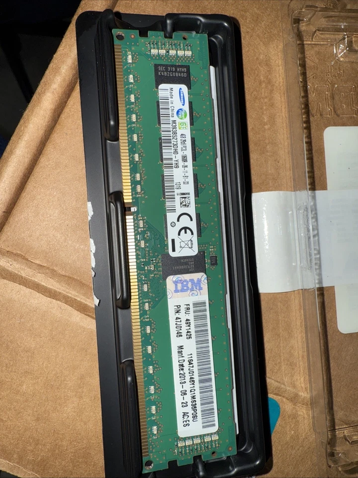 Samsung 4GB 2Rx8 PC3L-10600R Server RAM M393B5273DH0-YH9 (AMX) - Image 1 of 1
