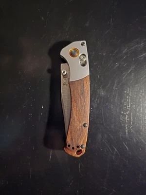 Faca dobrável Benchmade 15080-2 Crooked River S30V cabo de madeira estabilizado - Imagem 1 de 4