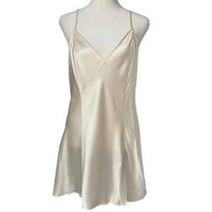 NWOT Victoria’s Secret 100% Silk Satin Slip Dress Medium Ivory Lingerie Chemise - Picture 1 of 11