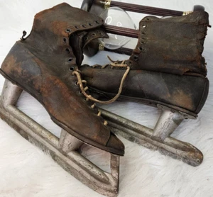Vintage Nestor Johnson MFG Stitched Black Ice Skates Leather Antique Size 7 - Picture 1 of 17