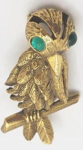 Rare Vtg Jeanne Green Eyes. Wise Old Owl on branch Brooch. Gold-tone Pre-Loved - Foto 1 di 7