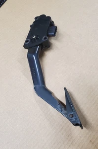 💥 2004-2009 Chevy Trailblazer Envoy Gas Pedal Throttle Accelerator 15145758 OEM - Picture 1 of 7