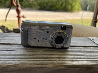 Canon PowerShot A410 3.2MP Digital Camera - Silver Came On - Image 1 of 4