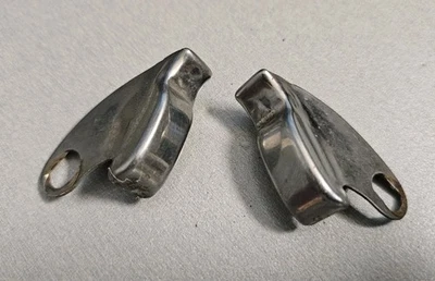 Chevrolet Bel-Air 1957 sedán de 4 puertas poste central Beltline acero inoxidable Lr & Rt OEM Foto 1 de 4