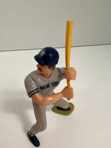 MLB-Don Mattingly 4" Tall New York Yankees-Starting Lineup 1988 Self Standing - Picture 1 of 7
