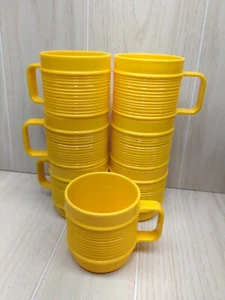 Rubbermaid Vintage Stackable Yellow Cups Mugs Ribbed 3819 Lot 7 - Picture 1 of 5