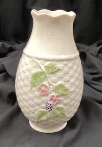 BELLEEK Summer Briar Fine PARIAN CHINA Vase from Ireland (148) - Picture 1 of 4