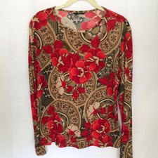 ZN Beautiful Red Print Size S Micro Knit top