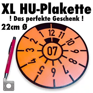 XL HU Plakette, TÜV Plakette, Dekra Plakette, Geburtstagsgeschenk Schrauber Kfz - Bild 1 von 5