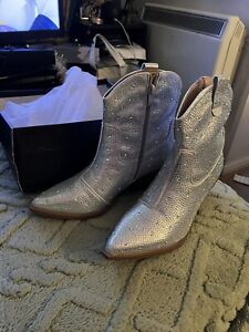 Ladies Silver Rhinestone Cowboy Boots Size 5.5 Block Heel Zip On Inside