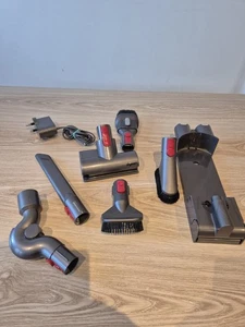 Cargador Dyson genuino 205720-01 para un V6 V7 V8 DC58 DC59 y paquete de accesorios - Imagen 1 de 9