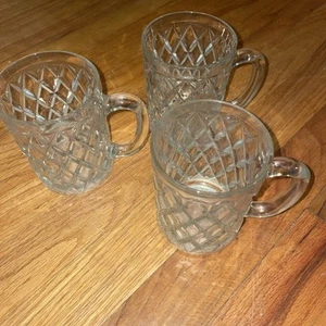 Set Of Three Vintage Embossed Crystal Mugs - Picture 1 of 2