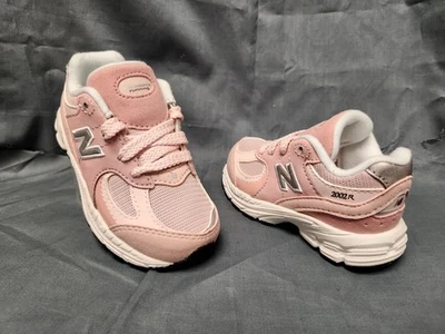 New Balance Girls 2002 Sneakers IC2002SK Lace Up Pink Size 11 NEW NO BOX! - Image 1 of 4