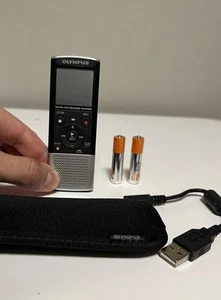 Olympus VN-8100PC Digital Voice Recorder Black & Silver Good Condition - Picture 1 of 6