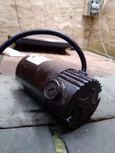 Bison DC Gear Motor 021-756-1045 - Picture 1 of 6