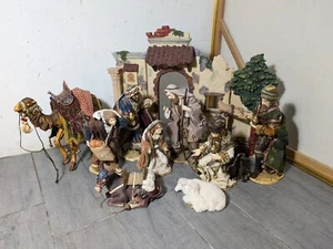 2007 Members Mark Hand Painted Porcelain Figurines Christmas Nativity Set - Picture 1 of 22
