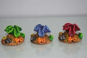 Aquarium Detailed Small Coral On Rock Set Of  3 Decorations Items 6 x 6 x 5 cms  - Picture 1 of 9