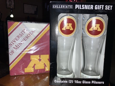 New U of M University Of Minnesota Pilsner Gift Set Pub Beer Drinking Glasses Cover