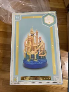 2021 ARIEL Disney Castle Collection statuetta illuminata la sirenetta 8 di 10 - Foto 1 di 5