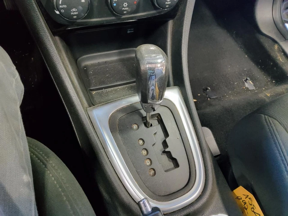 Palanca de cambios Chrysler 200 2012 584384 Foto 1 de 1