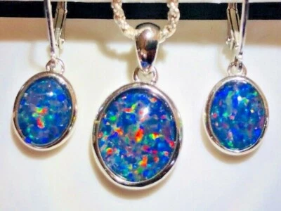 100% Natural Australian Doublet Black Red Ladies Pendant lever Back earrings SET - Image 1 of 4