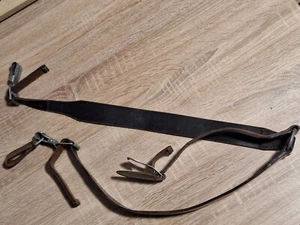 Alte Ausrüstung Riemen Haken Lederriemen Ledergurt Vers. Haken Y-Riemen - Bild 1 von 6